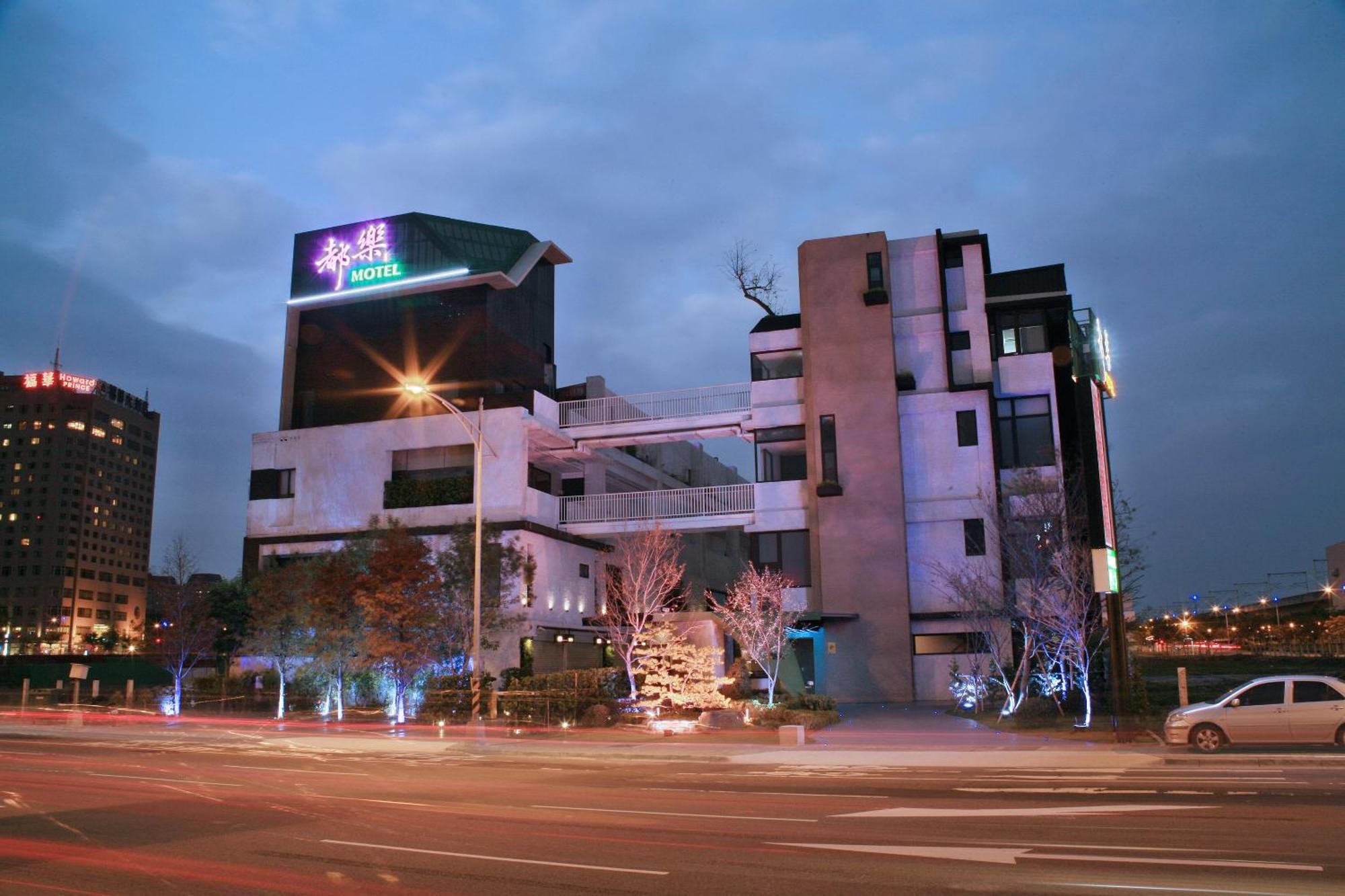 Doule Motel Taichung Exterior foto