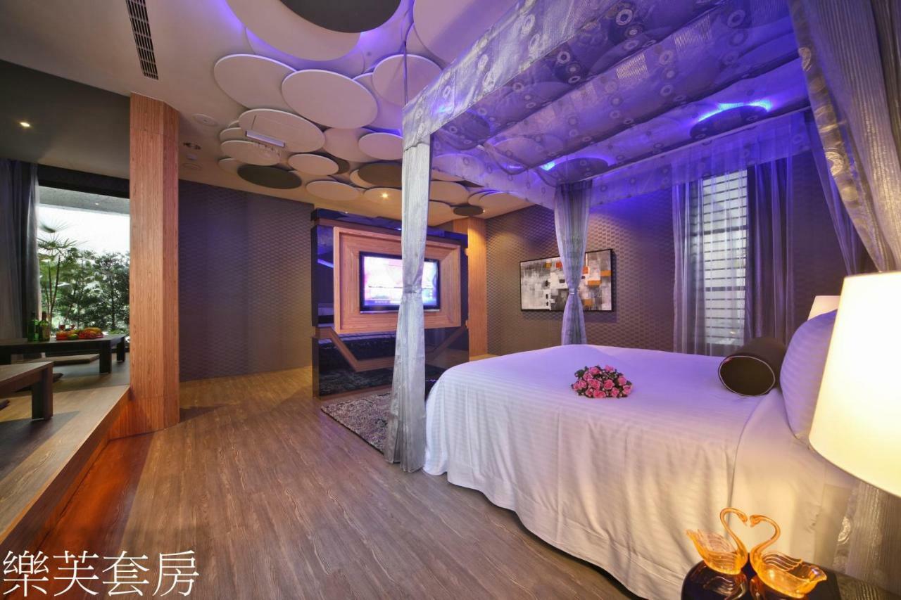Doule Motel Taichung Exterior foto