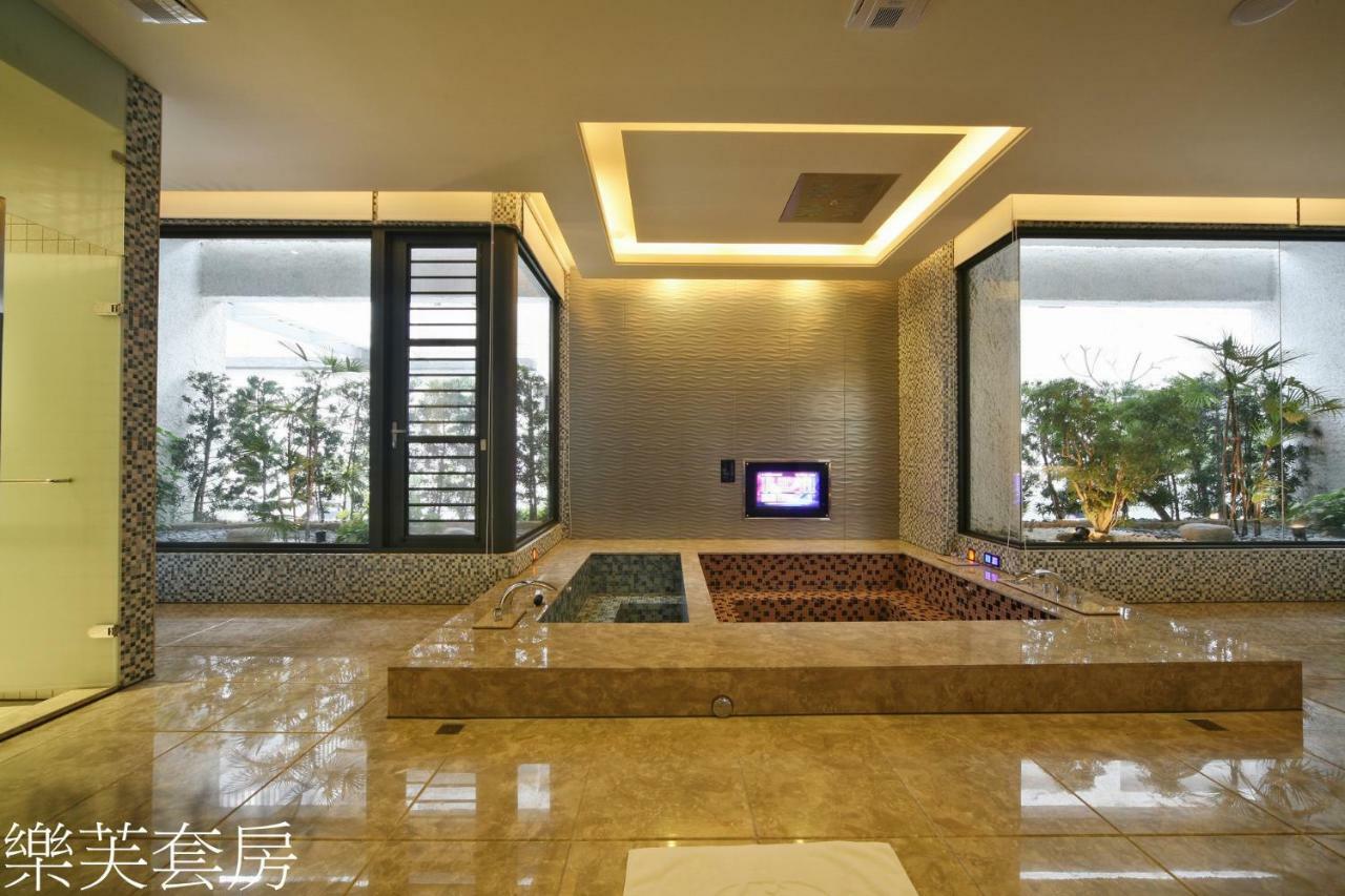 Doule Motel Taichung Exterior foto