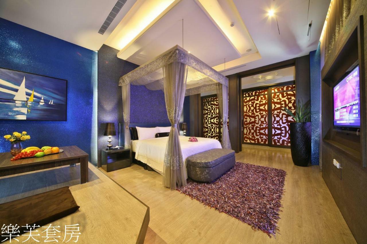Doule Motel Taichung Exterior foto