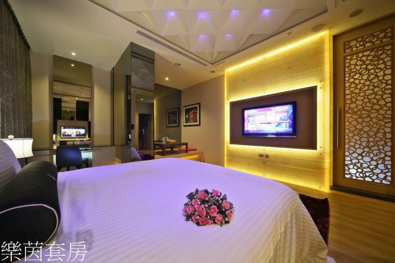 Doule Motel Taichung Exterior foto