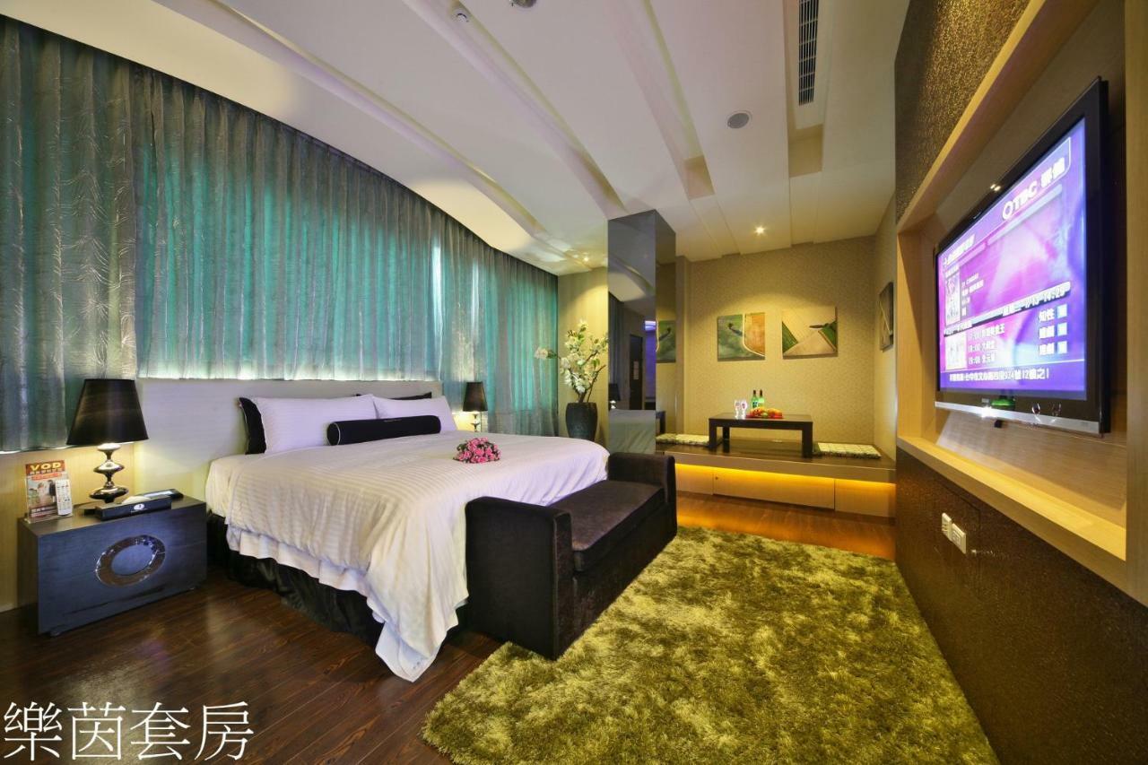 Doule Motel Taichung Exterior foto