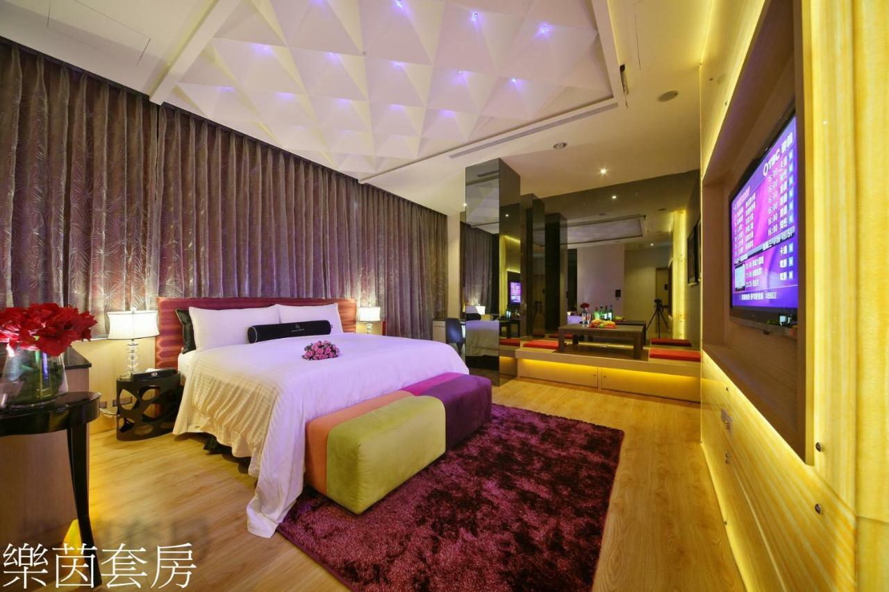 Doule Motel Taichung Exterior foto